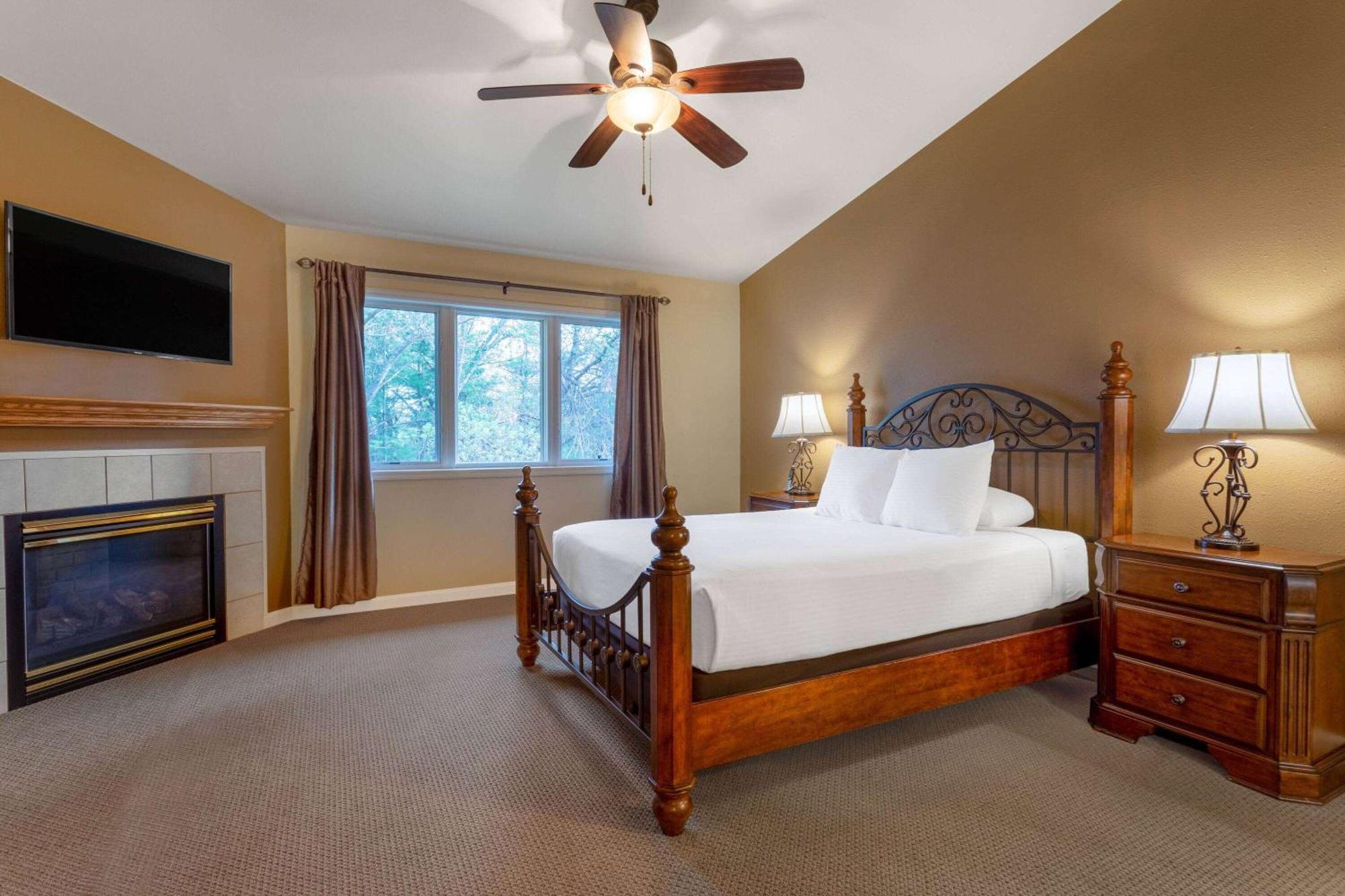 Tamarack Wisconsin Dells, A Ramada By Wyndham Hotel Lake Delton Kültér fotó